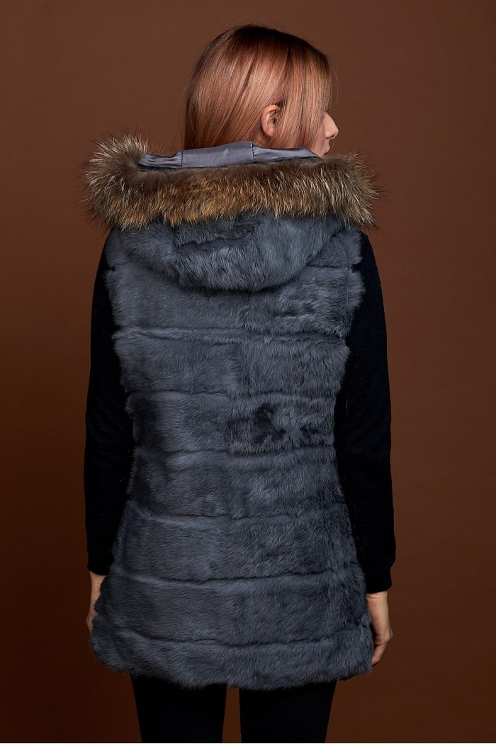 CHALECO LARGO CON CAPUCHA DE PELO DE CONEJO Y PELO DE MARMOTA PC-LLL5435-05