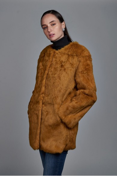 ABRIGO DE PELO DE CONEJO CON CUELLO REDONDO PC-LLL5369-14 MOSTAZA
