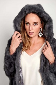 CHAQUETA CON CAPUCHA DE PELO DE CONEJO GRIS OSCURO PC-LLL5753 PC-LLL5753-05