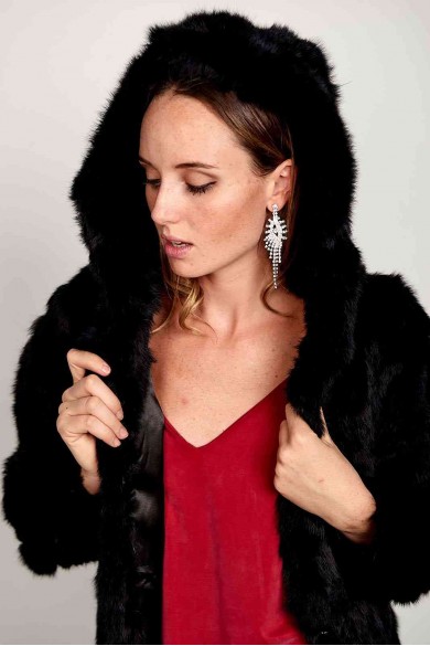 CHAQUETA CON CAPUCHA DE PELO DE CONEJO NEGRO PC-LLL5753