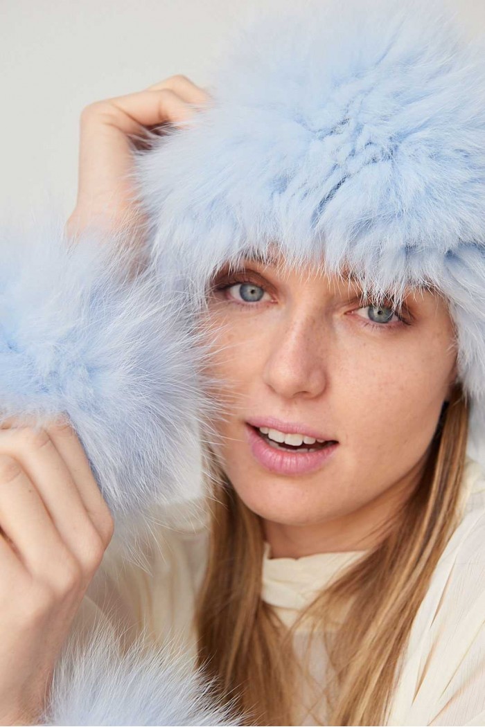 CUELLO Y PUÑO DE PELO TEJIDO