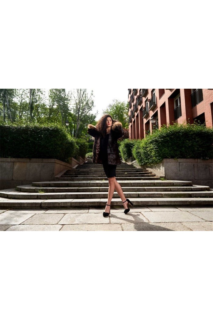 Abrigo de conejo PC-LLL5345