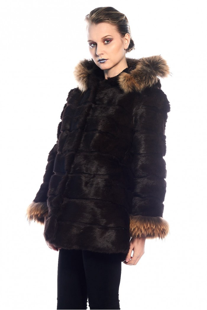 Abrigo de conejo PC-LLL5345