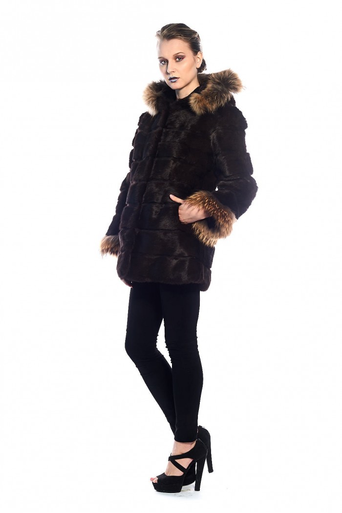 Abrigo de conejo PC-LLL5345