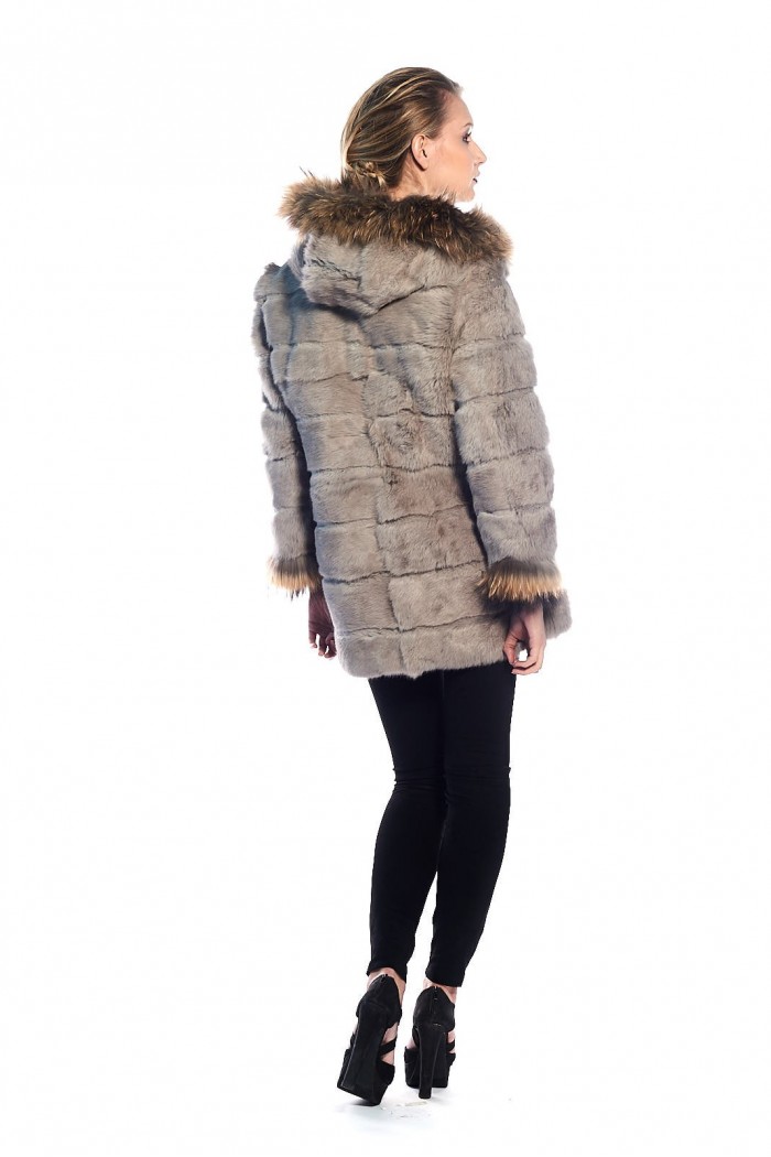 Abrigo de conejo PC-LLL5345