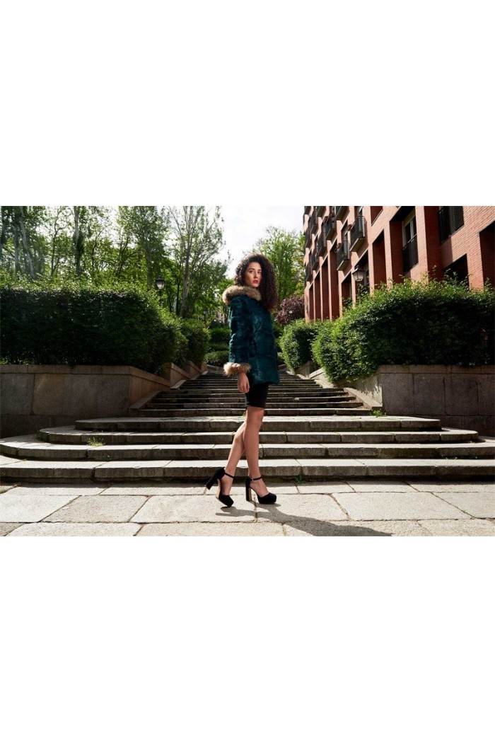 Abrigo de conejo PC-LLL5345