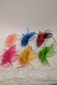 TOCADO DIADEMA CON FLORES DE MALLA Y PLUMAS ELEGANTE TM-XH163