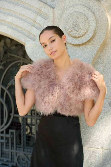 CHALECO CORTO DE AVESTRUZ