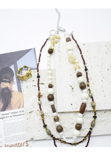 COLLAR MADERAS CON PERLAS DE RIO