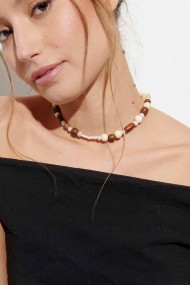 COLLAR MADERAS CON PERLAS DE RIO