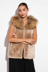CHALECO PELO DE CORDEO CON CUELLO PELO DE MARMOTA