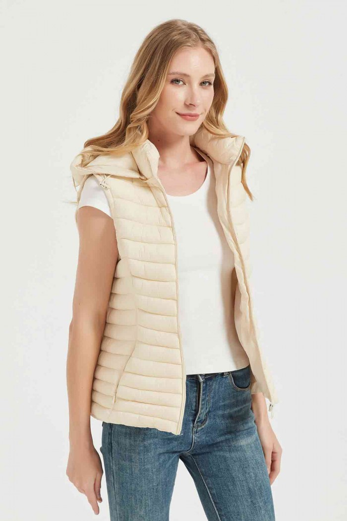 CHALECO ACOLCHADO FINO CON CAPUCHA OBRF2014-BEIGE