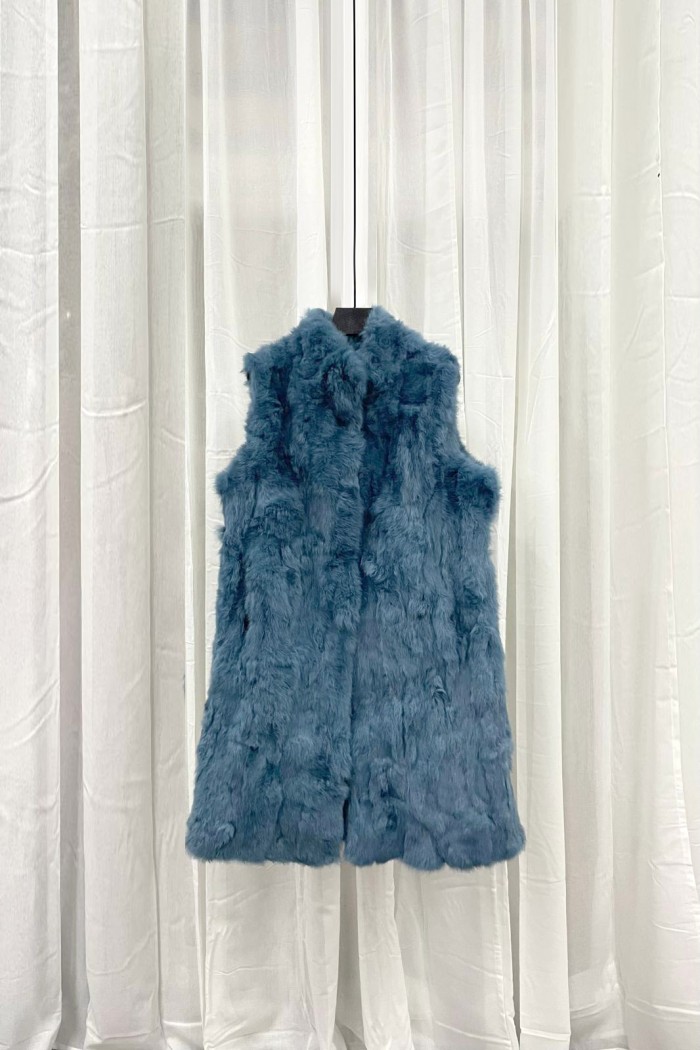 CHALECO LARGO DE PELO DE CONEJO CON CUELLO ALTO Y CIERRE OCULTO,COLOR TURQUESA  PC-LLL5799-02