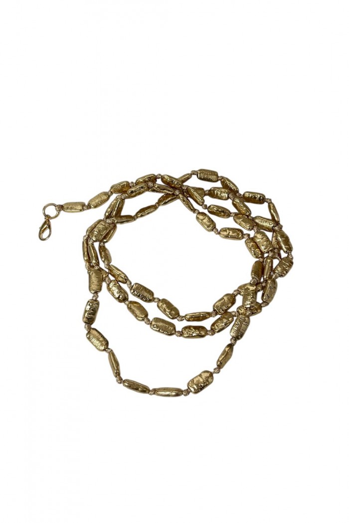 COLLAR LARGO VINTAGE CON ACABADO EN DORADO ENVEJECIDO