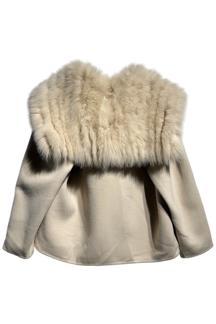 CHAQUETA DE LANA CON CUELLO DE PELO DE ZORRO ESTILO CAPA  PC-WT22174030-1