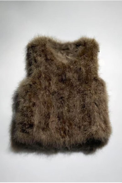 CHALECO PLUMAS DE AVESTRUZ PC-YLM2024-09