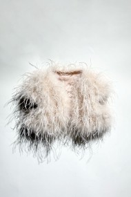 CHALECO CORTO PLUMAS DE AVESTRUZ PC-YLM5835-08