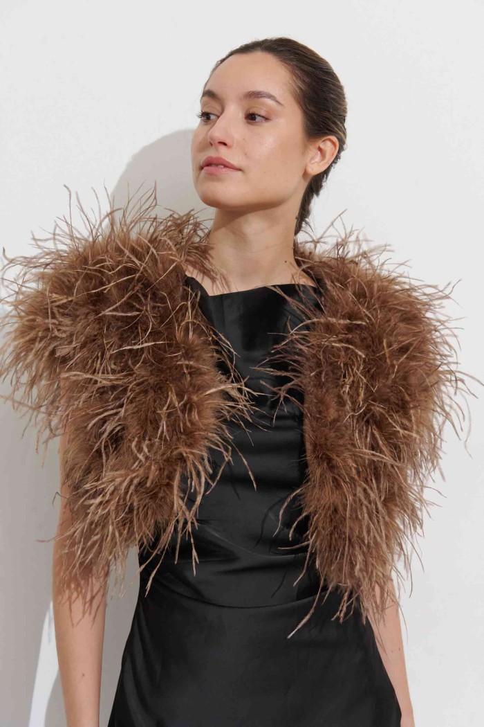CHALECO CORTO PLUMAS DE AVESTRUZ PC-YLM5835-28