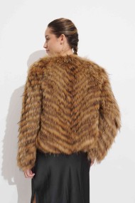 CHAQUETA CORTA DE PELO DE MARMOTA CON EFECTO RAYADO PC-WT202113741