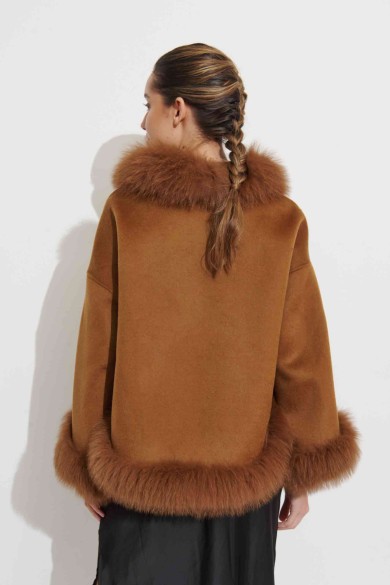 CHAQUETA CORTA DE LANA CON DETALLES EN PELO DE ZORRO 3COLORES PC-WT22174030-2