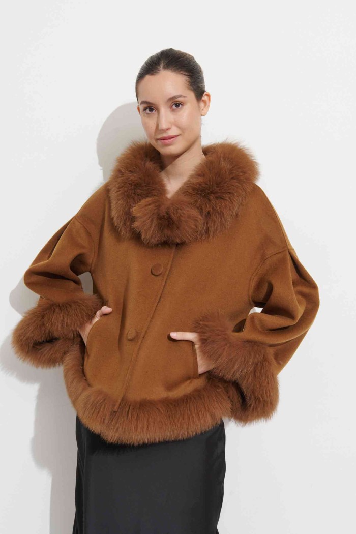 CHAQUETA CORTA DE LANA CON DETALLES EN PELO DE ZORRO 3COLORES PC-WT22174030-2