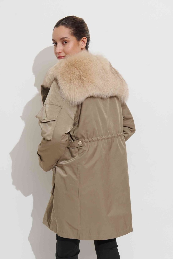 PARKA CON CUELLO DE PELO DE ZORRO PC-LLL5906