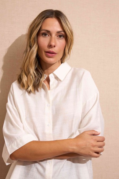 CAMISA OVERSIZE BLANCA DE MANGA CORTA FBZMR22279