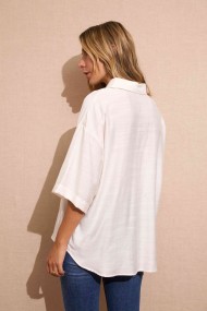 CAMISA OVERSIZE BLANCA DE MANGA CORTA FBZMR22279