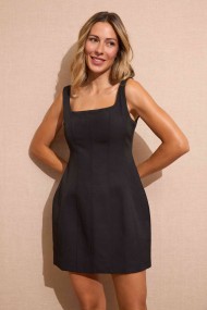 VESTIDO NEGRO CORTO CON ESCOTE CUADRADO Y TIRANTES ANCHOS FBZMA1377