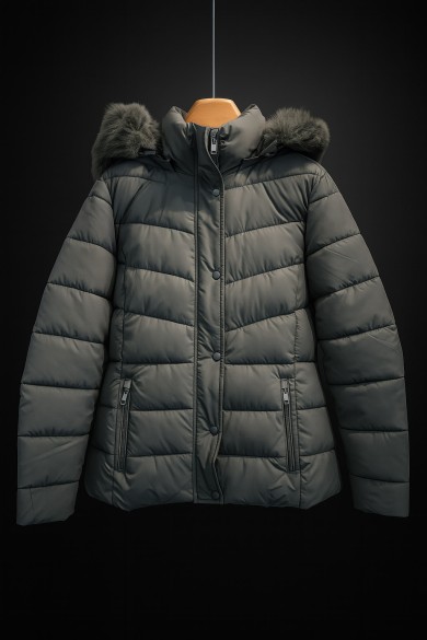 ABRIGO ACOLCHADO CON CAPUCHA Y PELO SINTÉTICO 3COLORES TY-Z56552