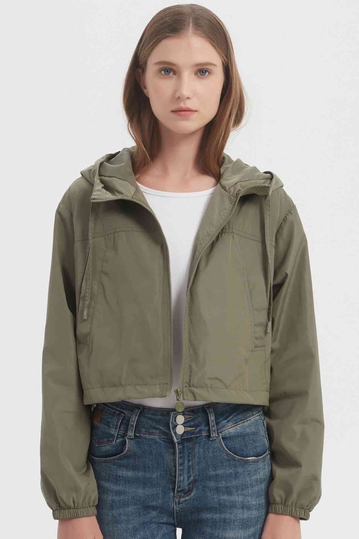 CHAQUETA CORTA CON CAPUCHA CIERRE CREMALLERA 3COLORES OBRF2054