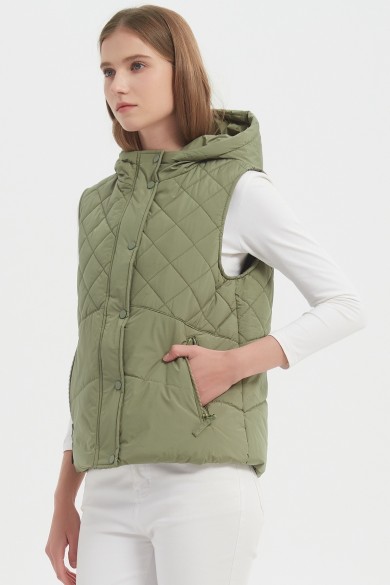 CHALECO ACOLCHADO CON CAPUCHA CUADROS OBRF2051