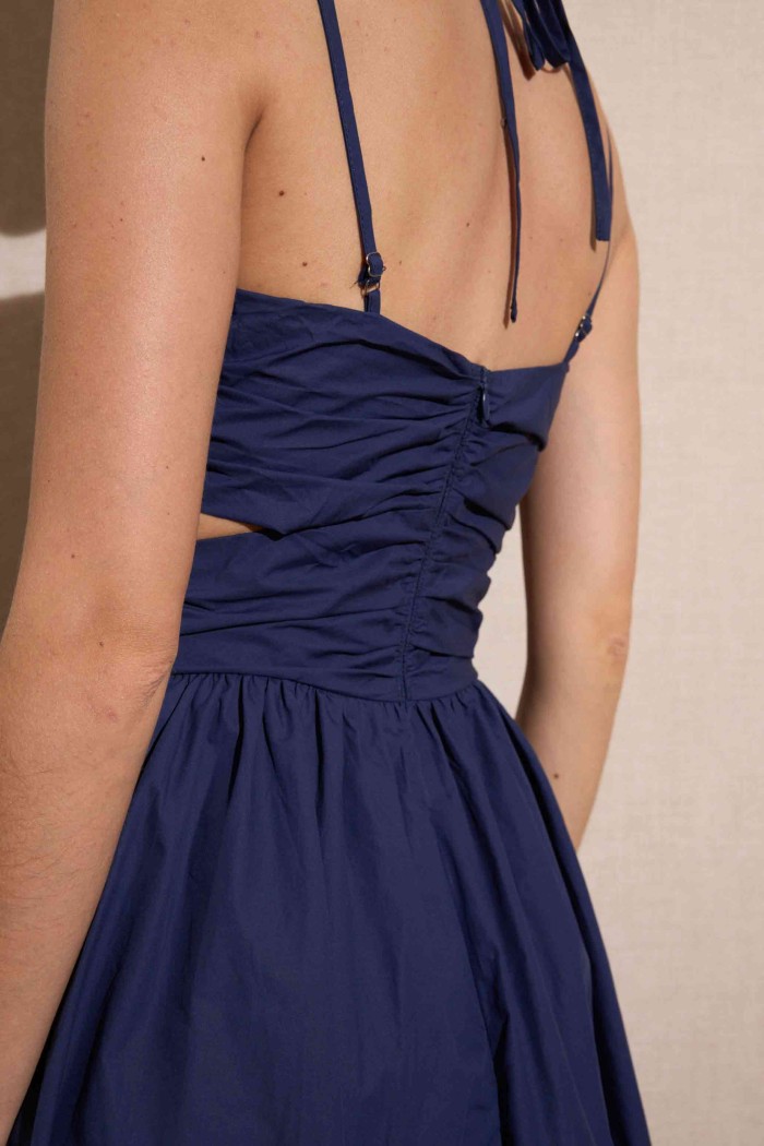 VESTIDO MIDI FRUNCIDO CON ABERTURAS LATERALES COLOR AZUL MARINOFBZMR22274