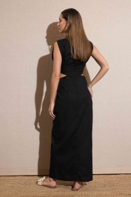 VESTIDO LARGO SIN MANGAS CON CORTE LATERAL Y ARO DECORATIVO COLOR NEGRO FBZMR22197