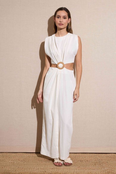 VESTIDO LARGO SIN MANGAS CON CORTE LATERAL Y ARO DECORATIVO COLOR CRUDO