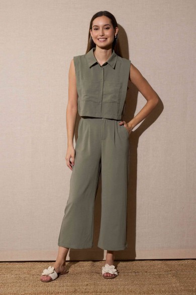 CONJUNTO SIN MANGAS CAMISA Y PANTALÓN VERDE CAQUI FBZMR222882229191