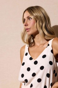 TOP DE TIRANTES BLANCO CON LUNARES NEGROS FBZMR22361
