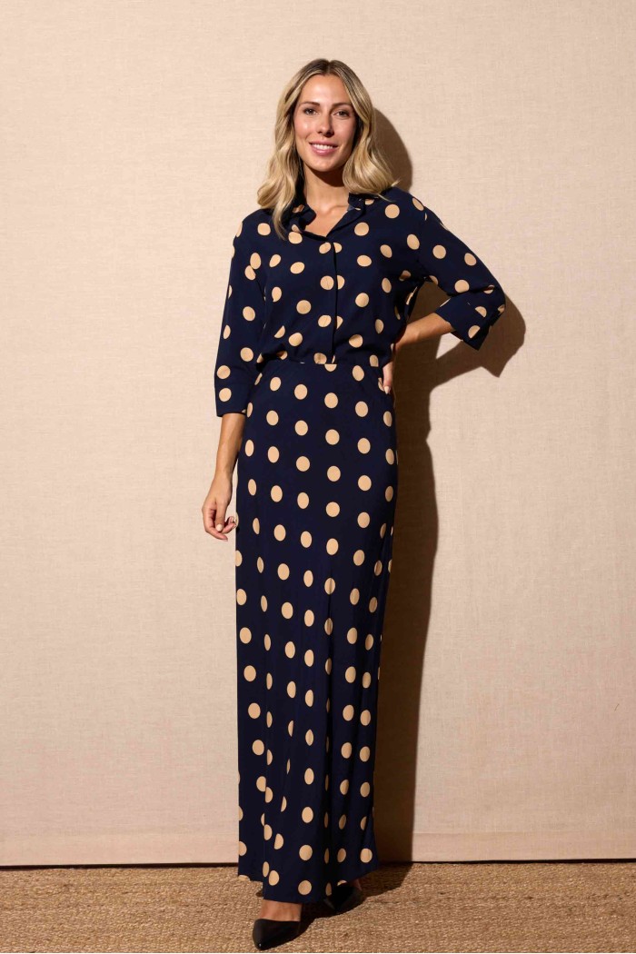 FALDA LARGA AZUL MARINO CON LUNARES BEIGE FBZMR22360