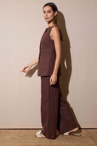 CONJUNTO SIN MANGAS DE CHAQUETA ENTALLADA Y PANTALÓN ANCHO FBZMA1585AB