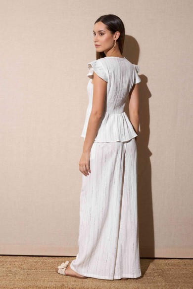 CONJUNTO BLANCO DE CHAQUETA CON BOTONES CHINOS Y PANTALÓN ANCHO FBZMR22162/22157