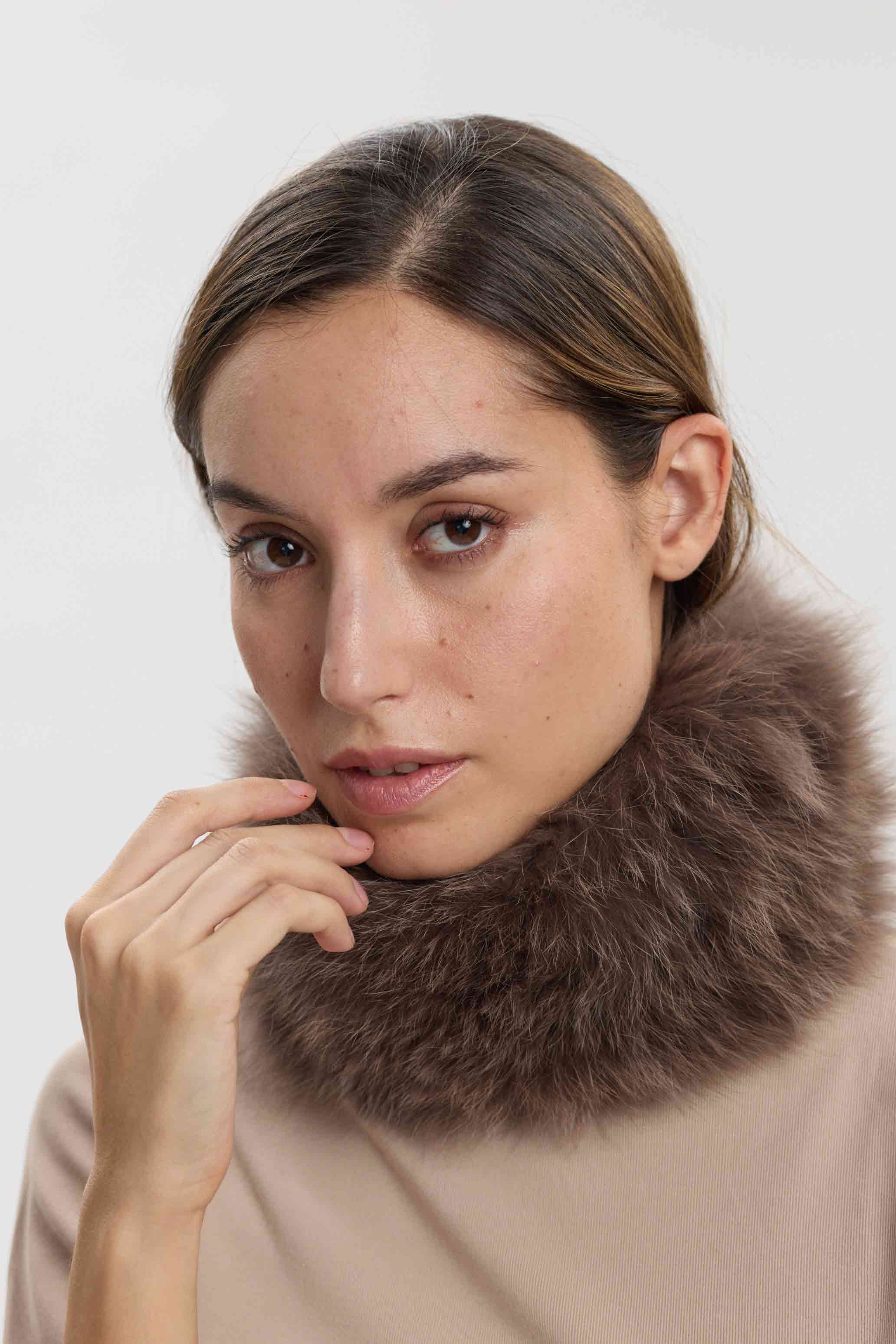 https://www.timiblue.com/12086049-17971-chaqueta-con-capucha-3colores-ty-z56025.html#/325-wt_color-camel